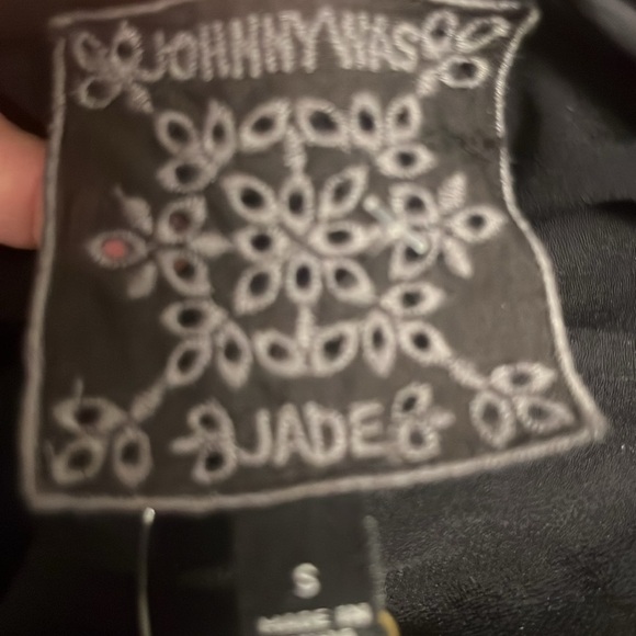 Johnny Was Byrdie Blouse Top Black Floral Boho size small NWT - Picture 8 of 8